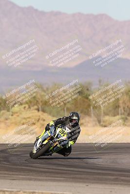 media/Nov-02-2025-CVMA (Sun) [[337aff29ab]]/Race 17-Amateur Supersport Middleweight/